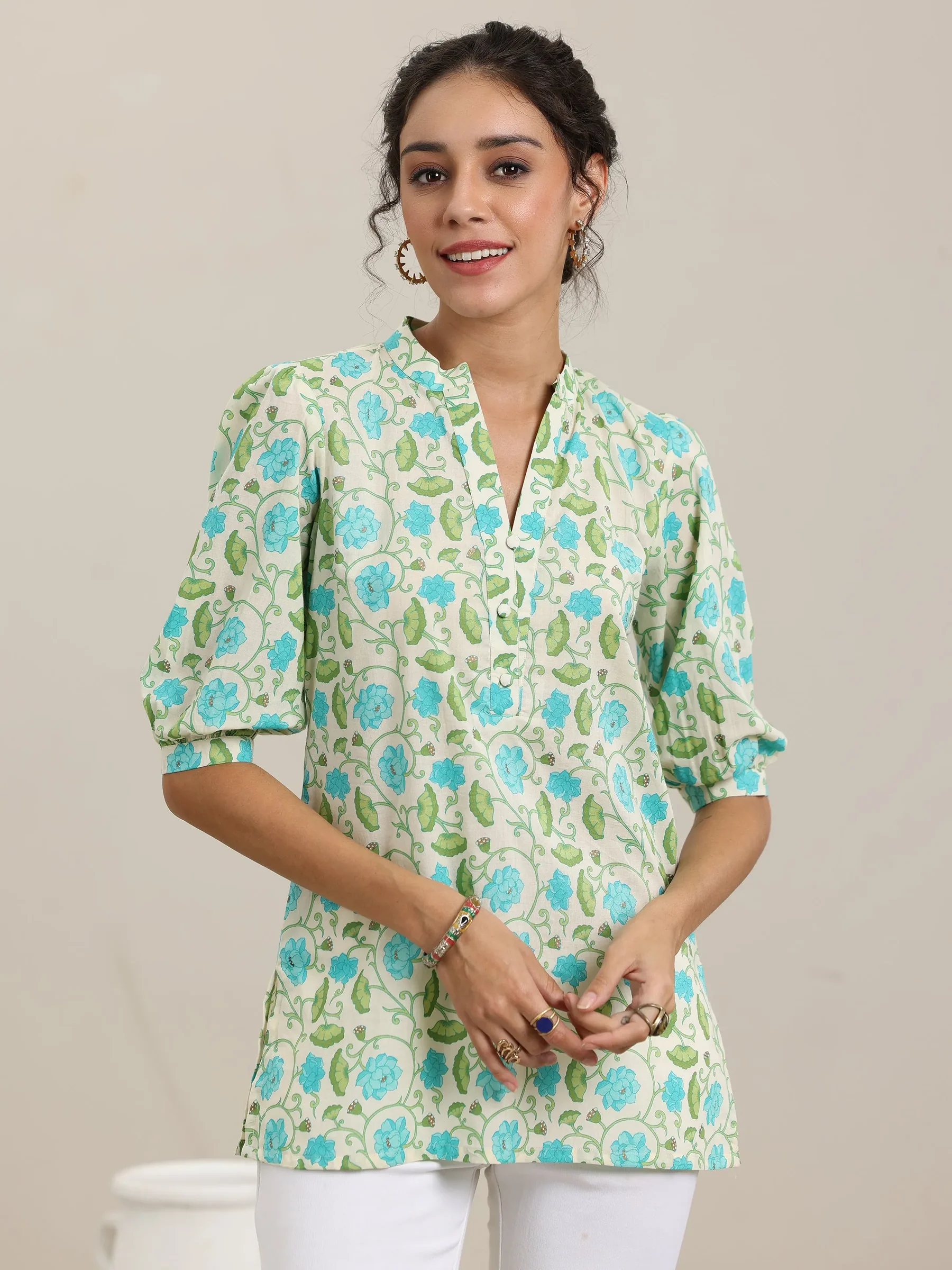29615_5.webp Off White Printed Cotton Straight Kurti - Image 1